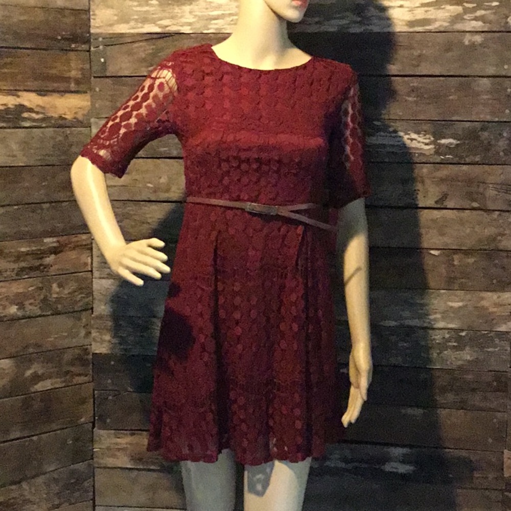 Elegant Lace Burgundy Dress
